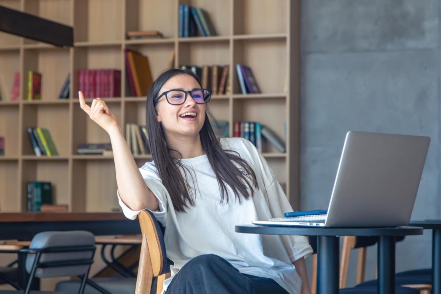 Analyse collaborative des processus budgétaires avec tableaux de bord et documentation financière